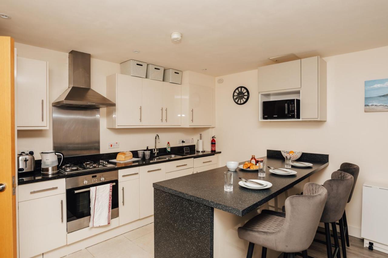 Henley Town Centre With Parking Apartment ภายนอก รูปภาพ