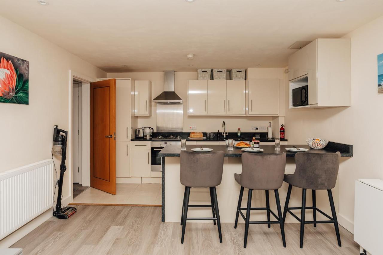 Henley Town Centre With Parking Apartment ภายนอก รูปภาพ